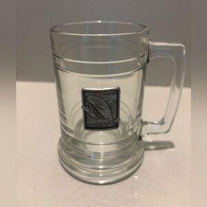 Vintage “Shamu” Killer Whale orca SeaWorld Glass Mug pewter Emblem souvenir OHIO